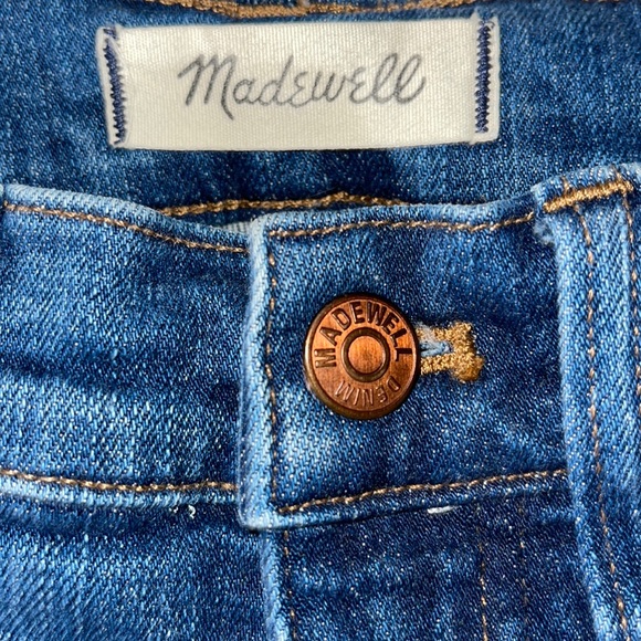 MADEWELL 9" Mid-Rise Skinny Jeans in York Wash Rip and Repair Edition Size 25. - Picture 6 of 16